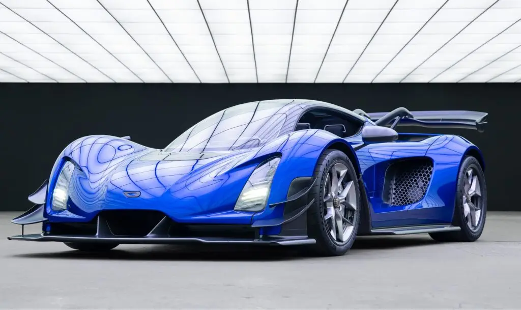 top 10 fastest cars in the world, youropinion